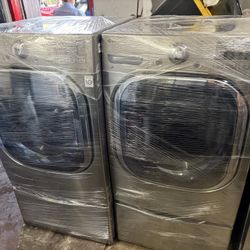 LG set Washer And Dryer Front Load Stainless Steel 