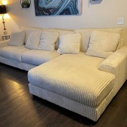Brand New/ White Oversized Seccional, Couch, Sectional// Delivery Available,  