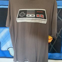 Nintendo NES Controller Shirt XL