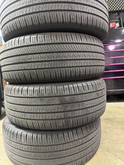 SET OF 4 PIRELLI SCORPION 235/50/20