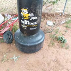 Kis stand up punching bag