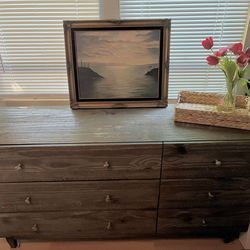 6 Drawer Dresser Wood Grain Grey Finish