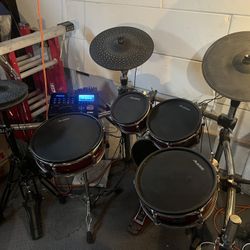 Alesis strike Pro SE