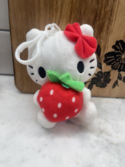 Mini plush Hello Kitty keychain