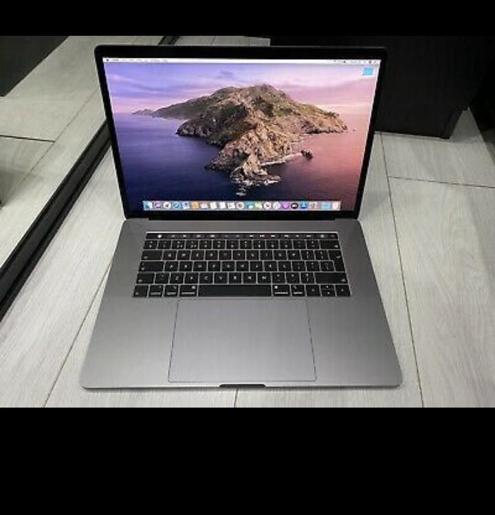 2012 MacBook Pro - 13 inch (with charger and case