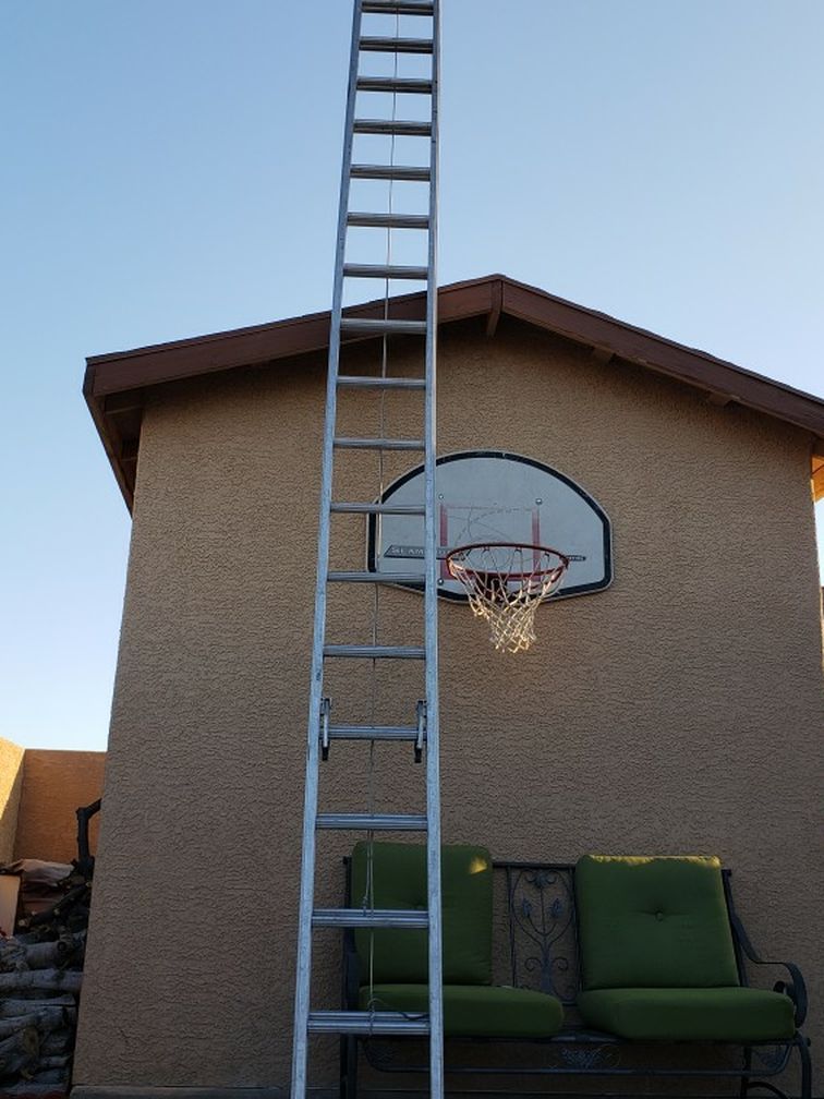 40 Feet's Werner Ladder