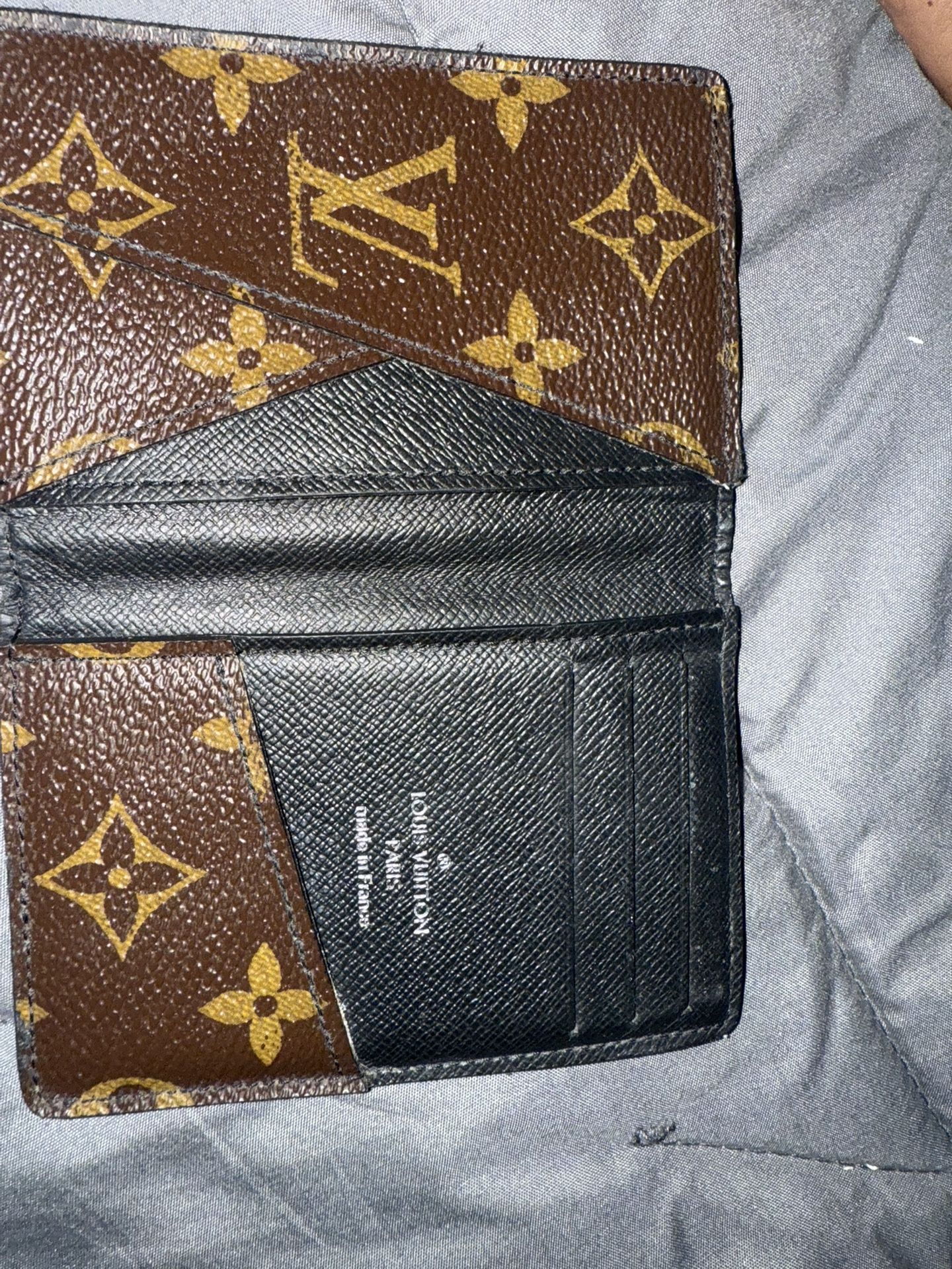 Louis Vuitton Wallet 250$