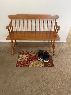 Wood Windsor-style bench