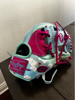 Rawlings Heart of the Hide Infield Glove -11.5 right handed glove Brand New
