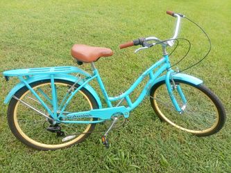 Women's Schwinn bike