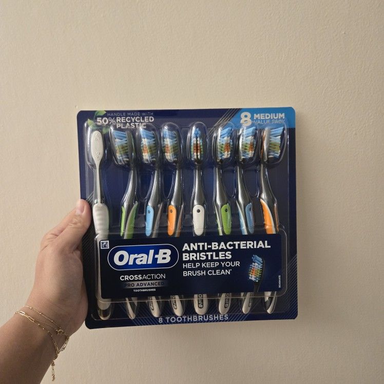Oral-B Cross Action Pro Advanced Toothbrush, Medium Bristle, 8-count