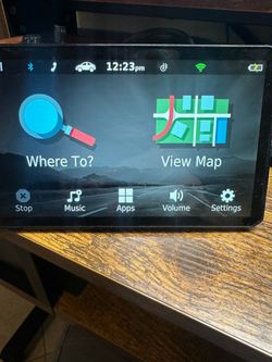 Garmin Dezl OTR700 GPS 7-inch screen