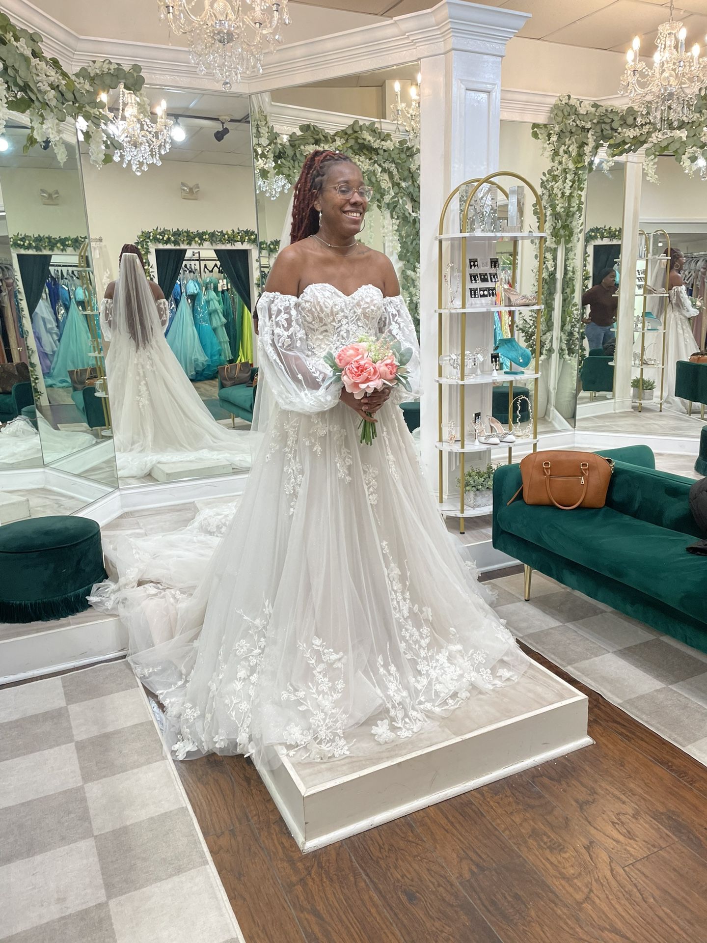 Wedding Dress & Accessories (never worn)