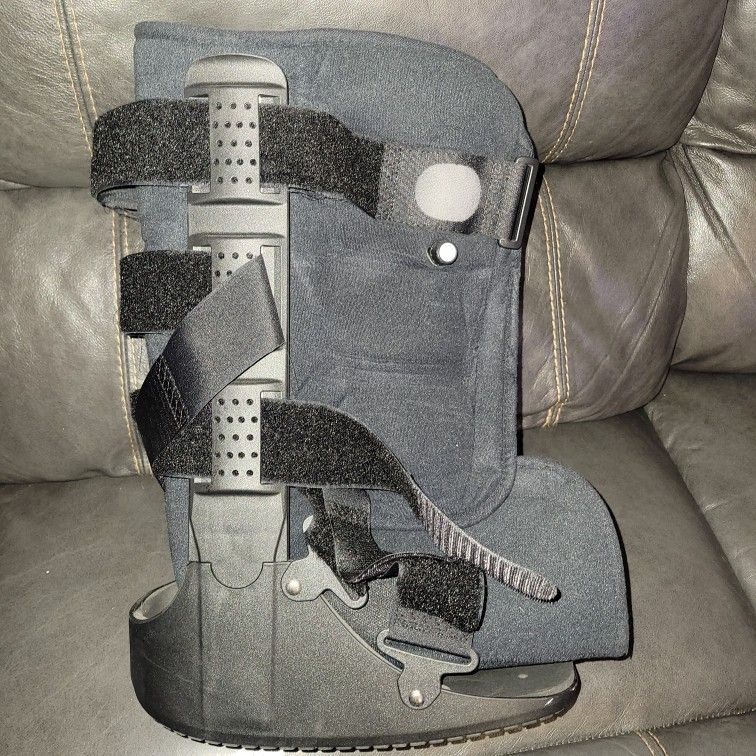 Darco Walking boot and shoe