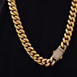 Heavy Gold plated Cuban