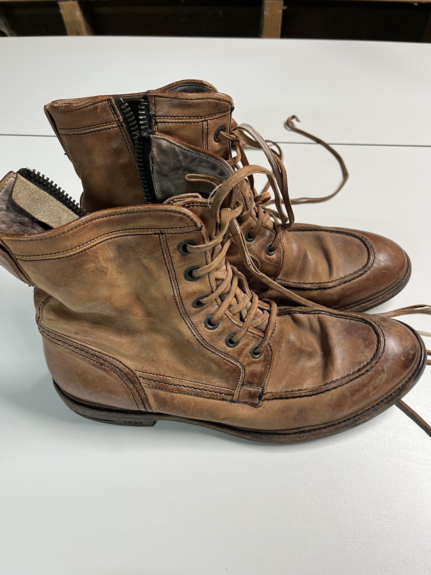 Men’s Leather Shoes - Size 11