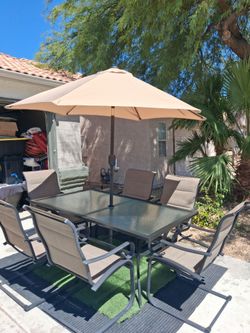 Patio Set Table And 6 Chairs With New Umbrella
