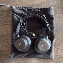 Bang & Olufsen Beoplay H9 Black