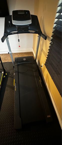 Gold's Gym Trainer 430i Treadmill