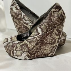 Carlos Santana Snake Skin Print Wedge
