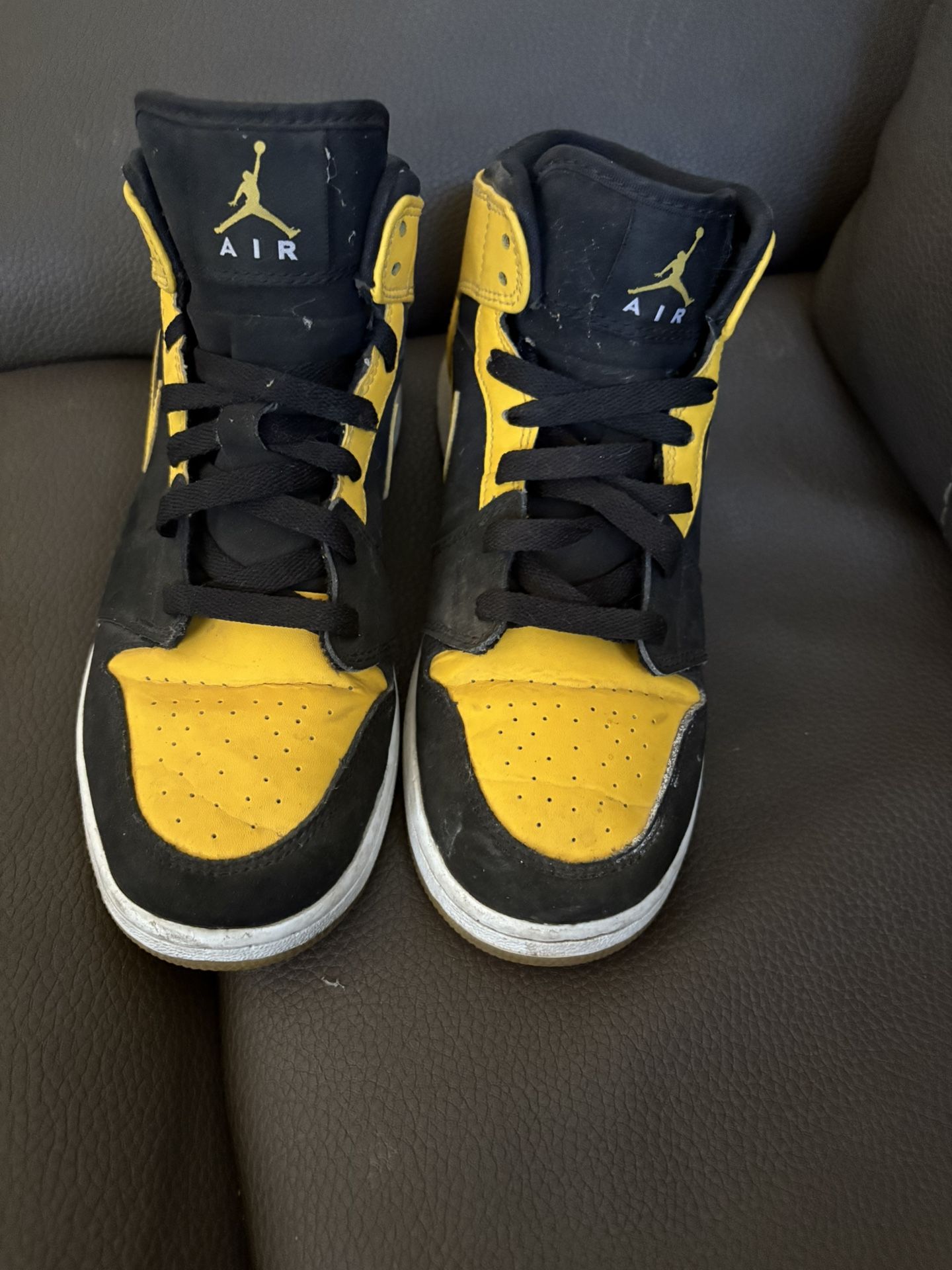 Air Jordan 1 mid SE 6y