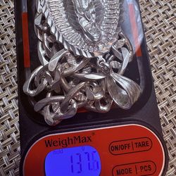 195 stamped Italy silver chain and pendant 137gms of silver price firm