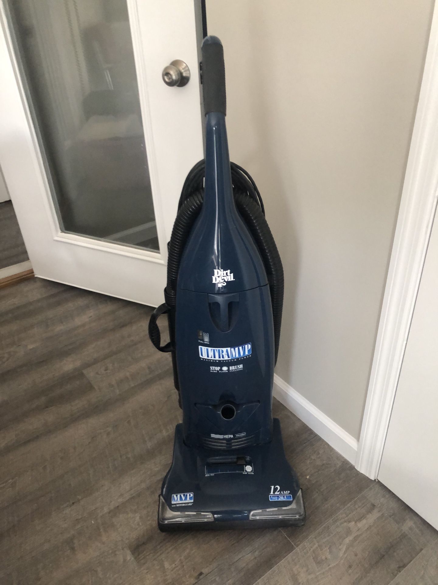 Dirt Devil MVP Vacuum Cleaner With Attachments. Vacuum Bags Included.