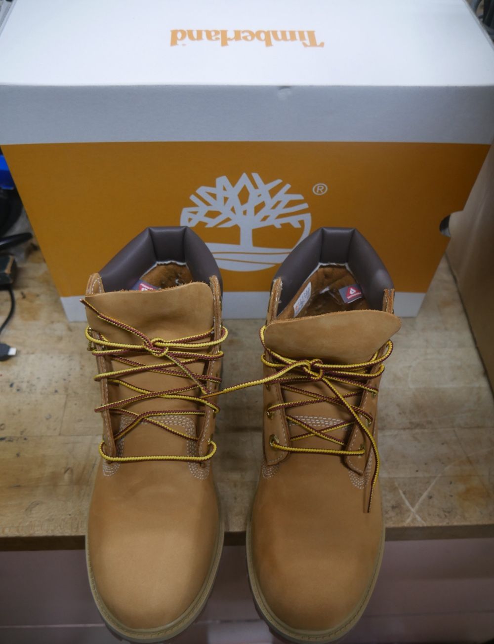Timberland Premium 6 Inch Waterproof Boots Color Wheat Nubuck Size 7 Juniors TB01(contact info removed) 7 M/M USED 886363-1