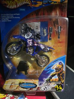 Hot Wheels Troy Lee Designs Die-Cast Dirt Bike