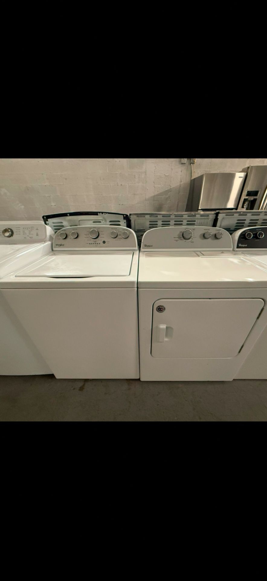 Whirlpool Washer And Dryer Set ( Gas )