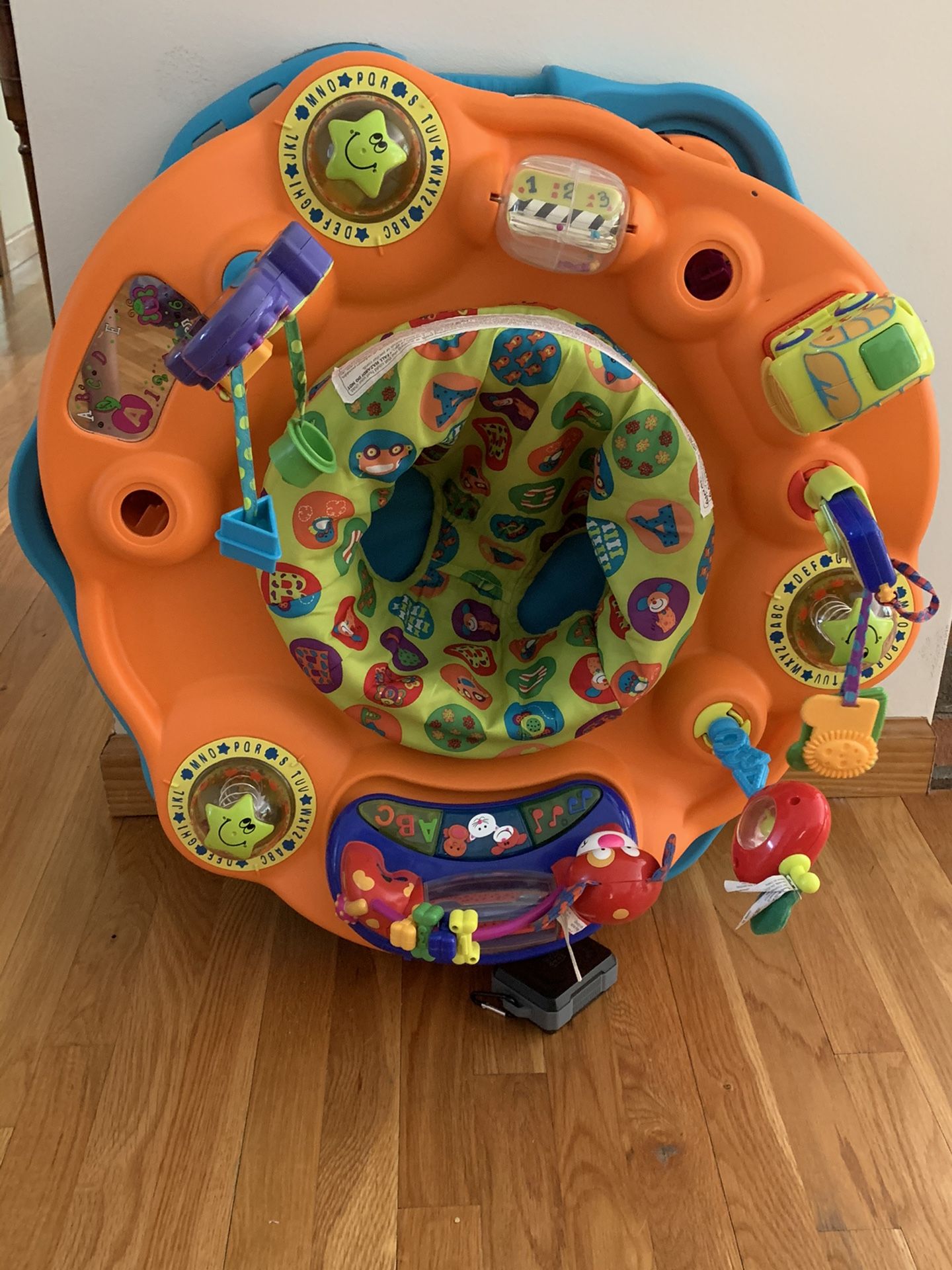 ExerSaucer by Evenflo SmartSteps Active Learning Center ABC123 for Sale in Prospect, CT OfferUp