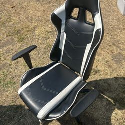 Computer/gaming Chair 
