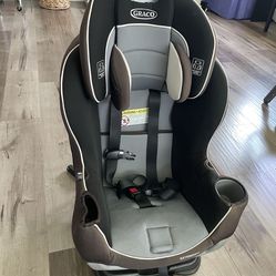 Graco Extend2Fit Car Seat 