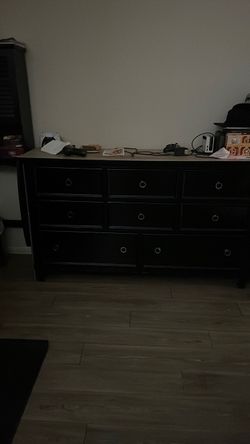 Dresser bedroom
