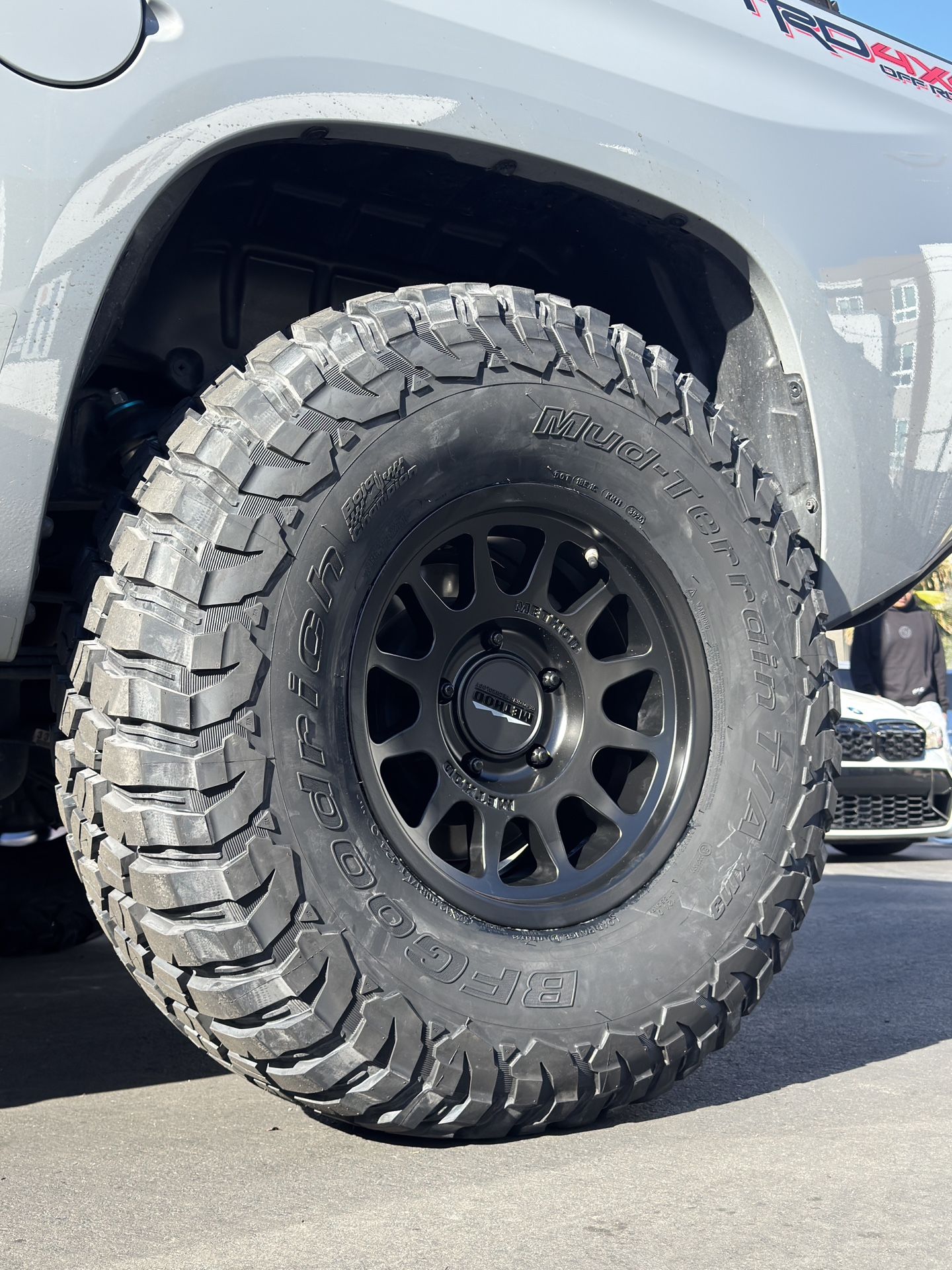 Method 703 17” 5x150 W/ BFG KM3 Wheel Package