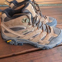 Merrell Hiking Boots 🥾 