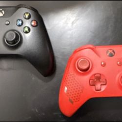 Xbox One controllers