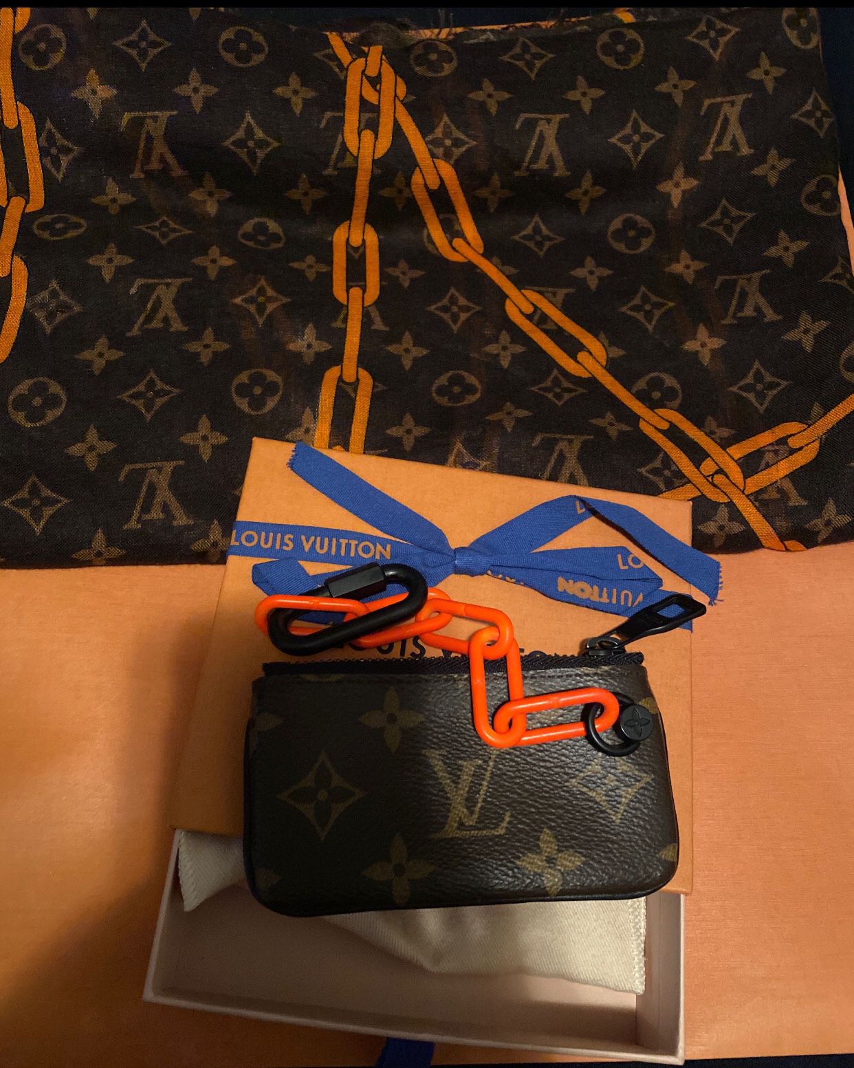 Virgil abloh LOUIS Vuitton % authentic with tags for Sale in The