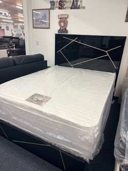 queen bed led and dresser led Brand new