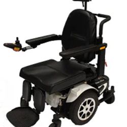 Power Wheelchair, Merits P325 Velocity Vision Ultra