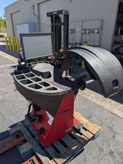 John Bean B1200P Automatic Diagnostic Wheel Balancer 115v