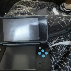 Modded 2ds XL( price Negotiable)