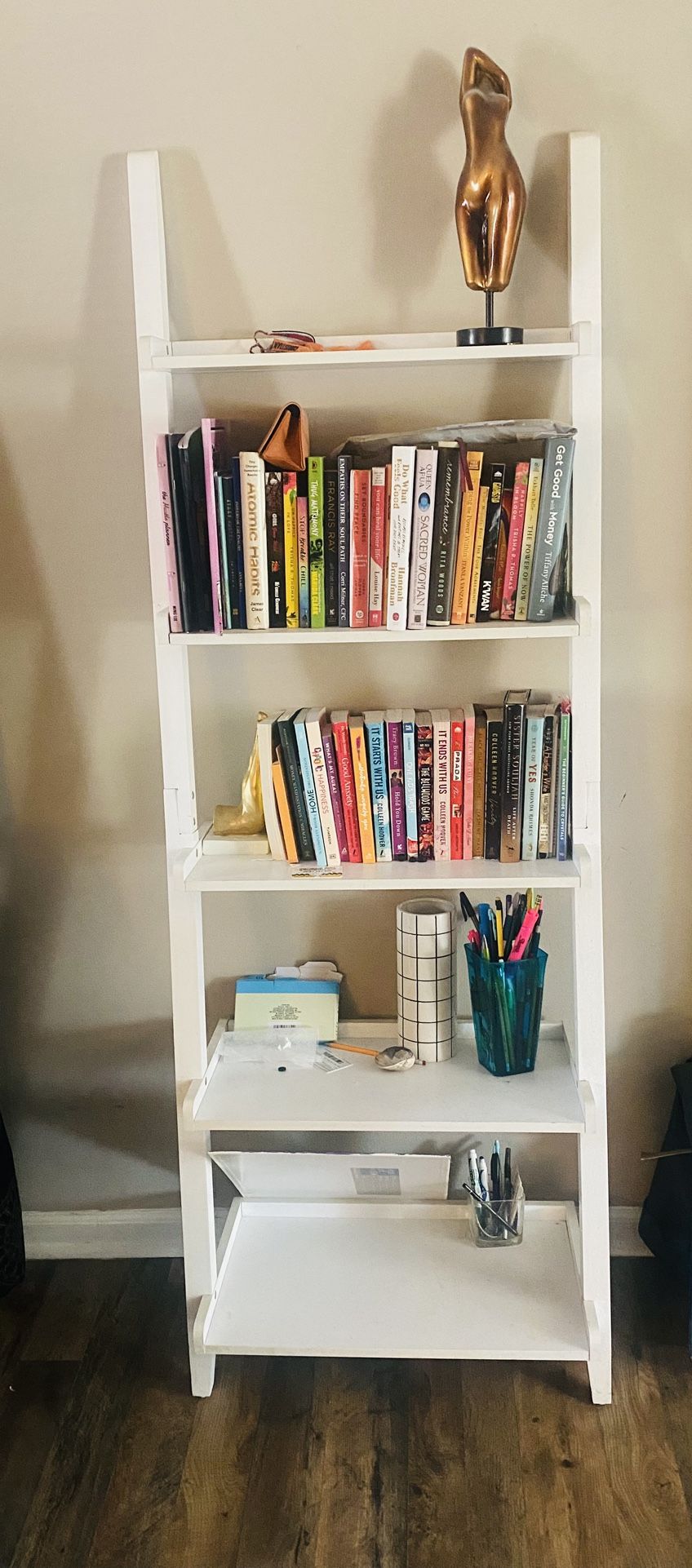 5 Shelf Leaning Bookshelf
