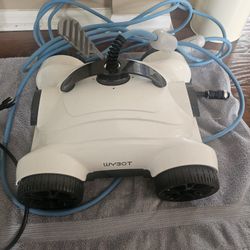 WYBot POOL CLEANER