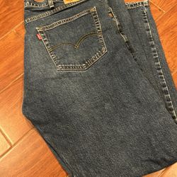 Men’s Levi jeans