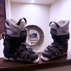 Salomon Ski Boots With Heat