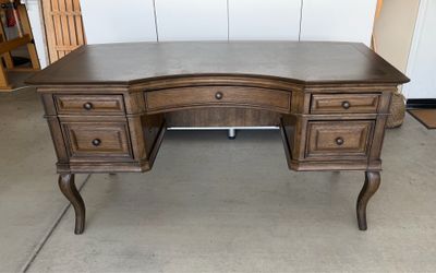 Executive Desk by Aspenhome