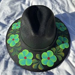 Hand Painted / Pintado A Mano