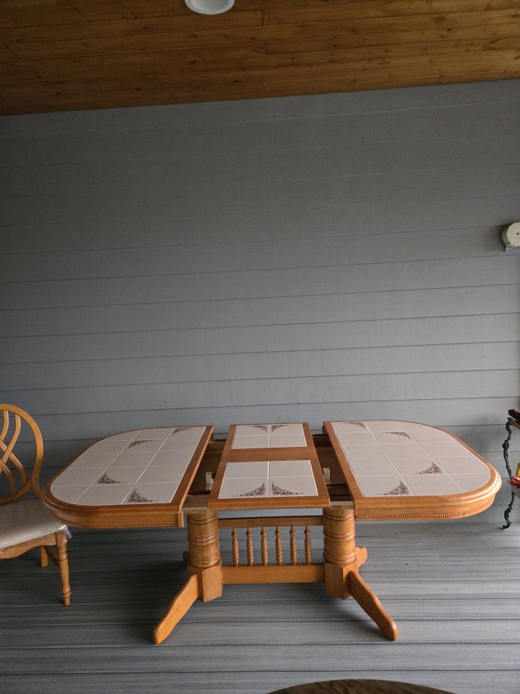 Oak Dining Table With 4 Chairs