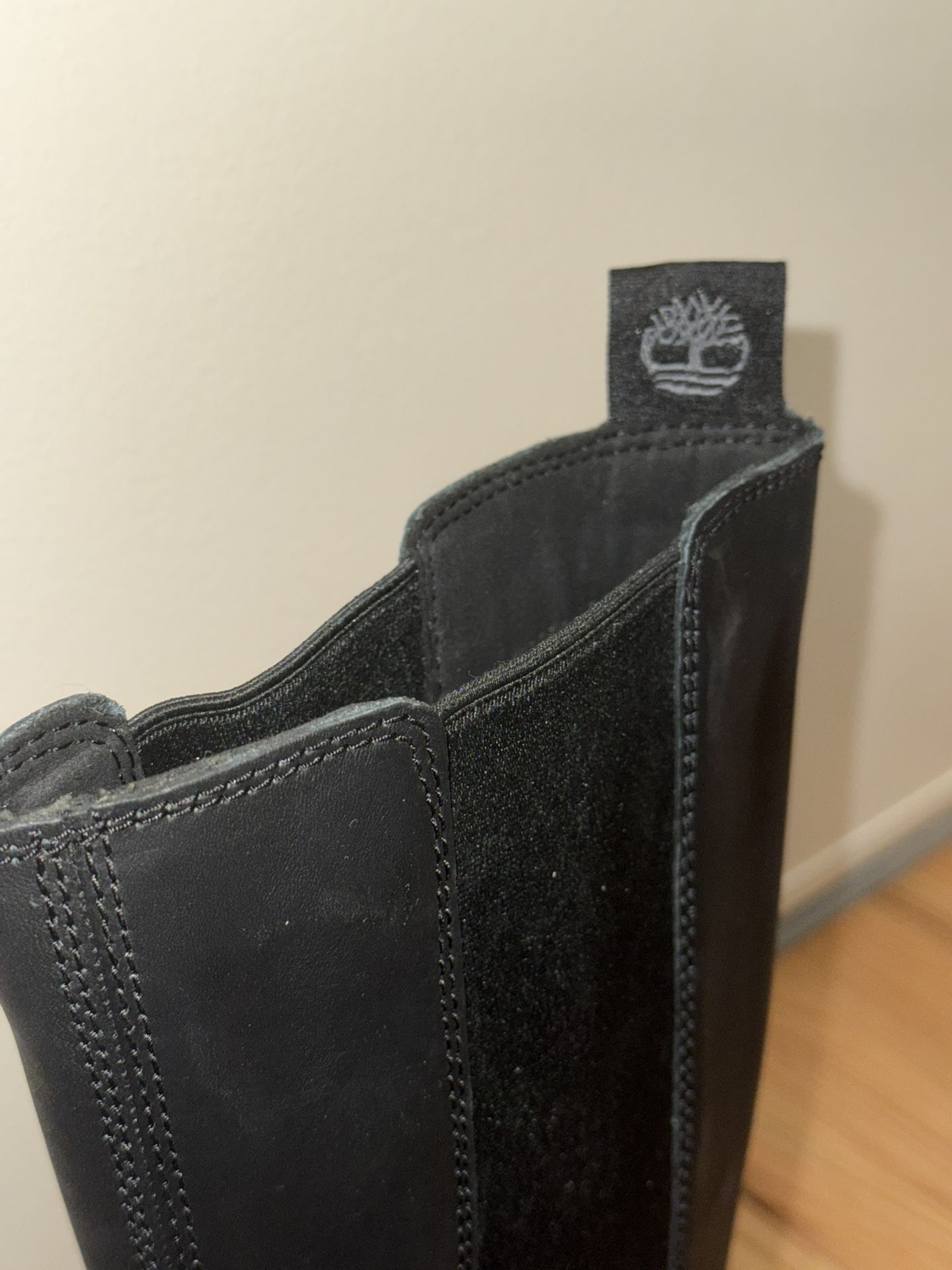 Timberland Women’s Size 6.5 Tall Booth